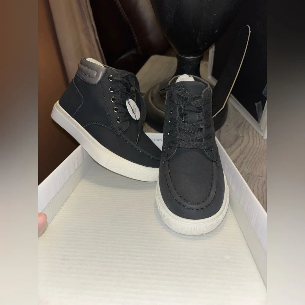 Sonoma Goods for Life Elvin memory foam kids shoe. size 12 NWT - Picture 3 of 7